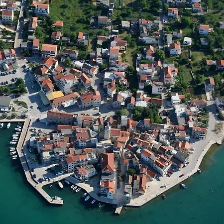 Apartment In With Seaview, Terrace, Air Condition, Wifi Vodice