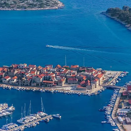 Appartement In With Seaview, Terrace, Air Condition, Wifi Vodice