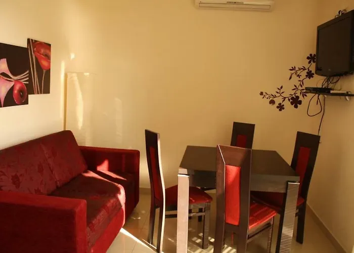 In With Seaview, Terrace, Air Condition, Wifi Apartamento *