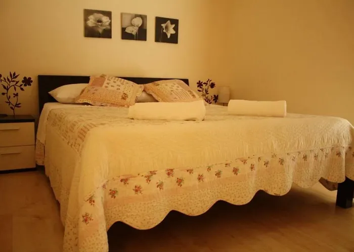 In With Seaview, Terrace, Air Condition, Wifi Vodice